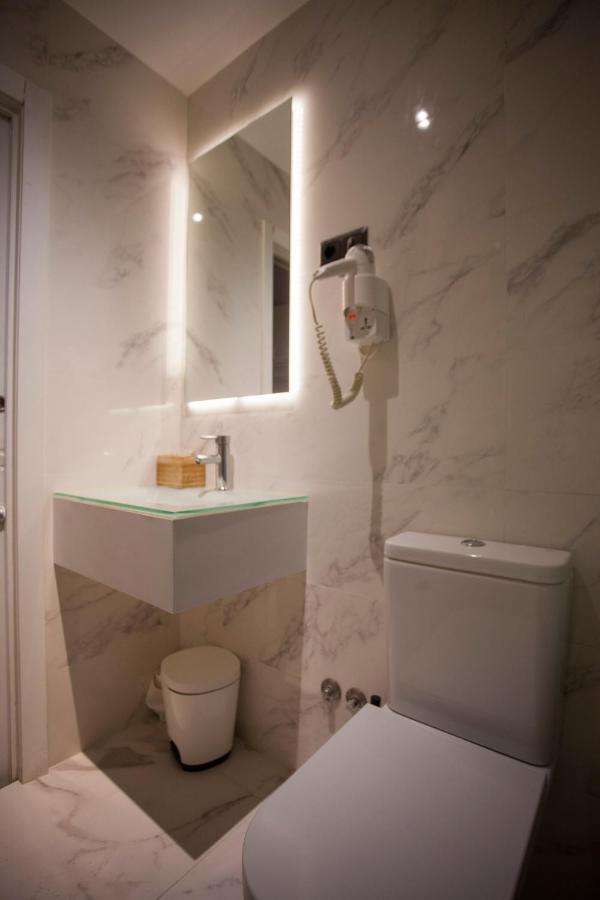Standard Double Room Private Bathroom