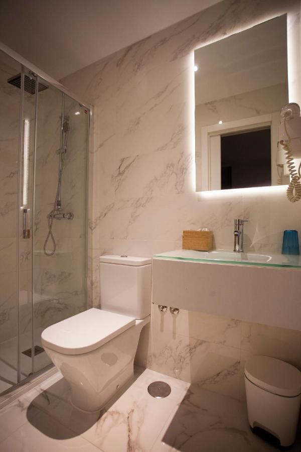 Standard Double Room Private Bathroom