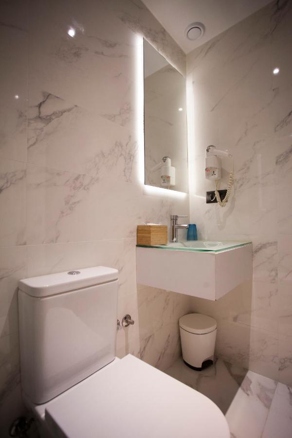 Economy Double Room Private Bathroom