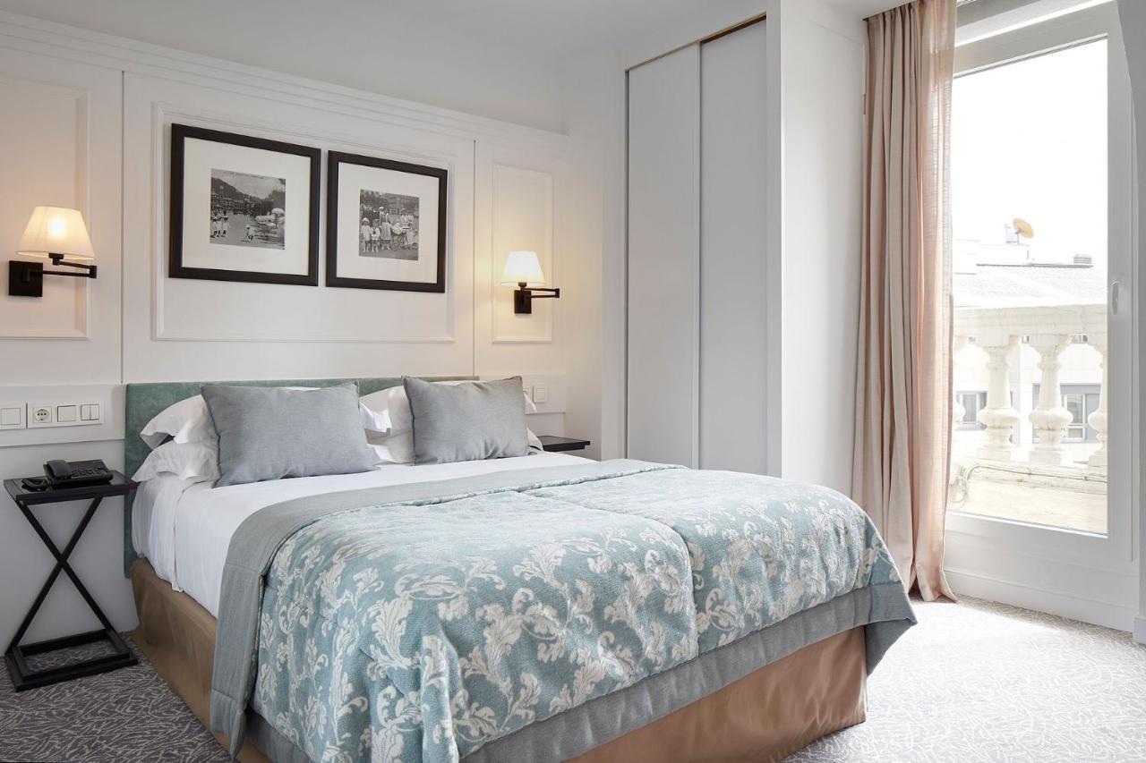 Petite Double Room City View