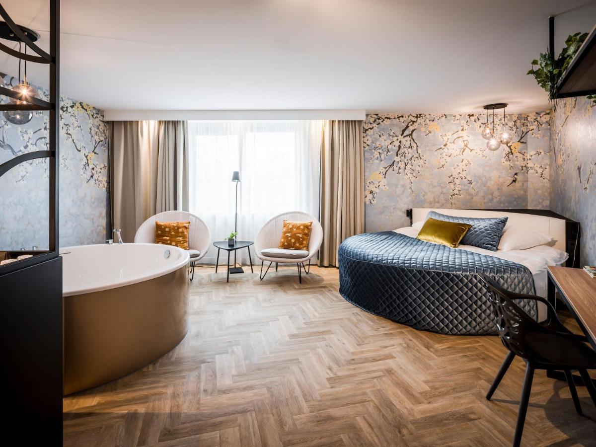 Suite Hot Tub