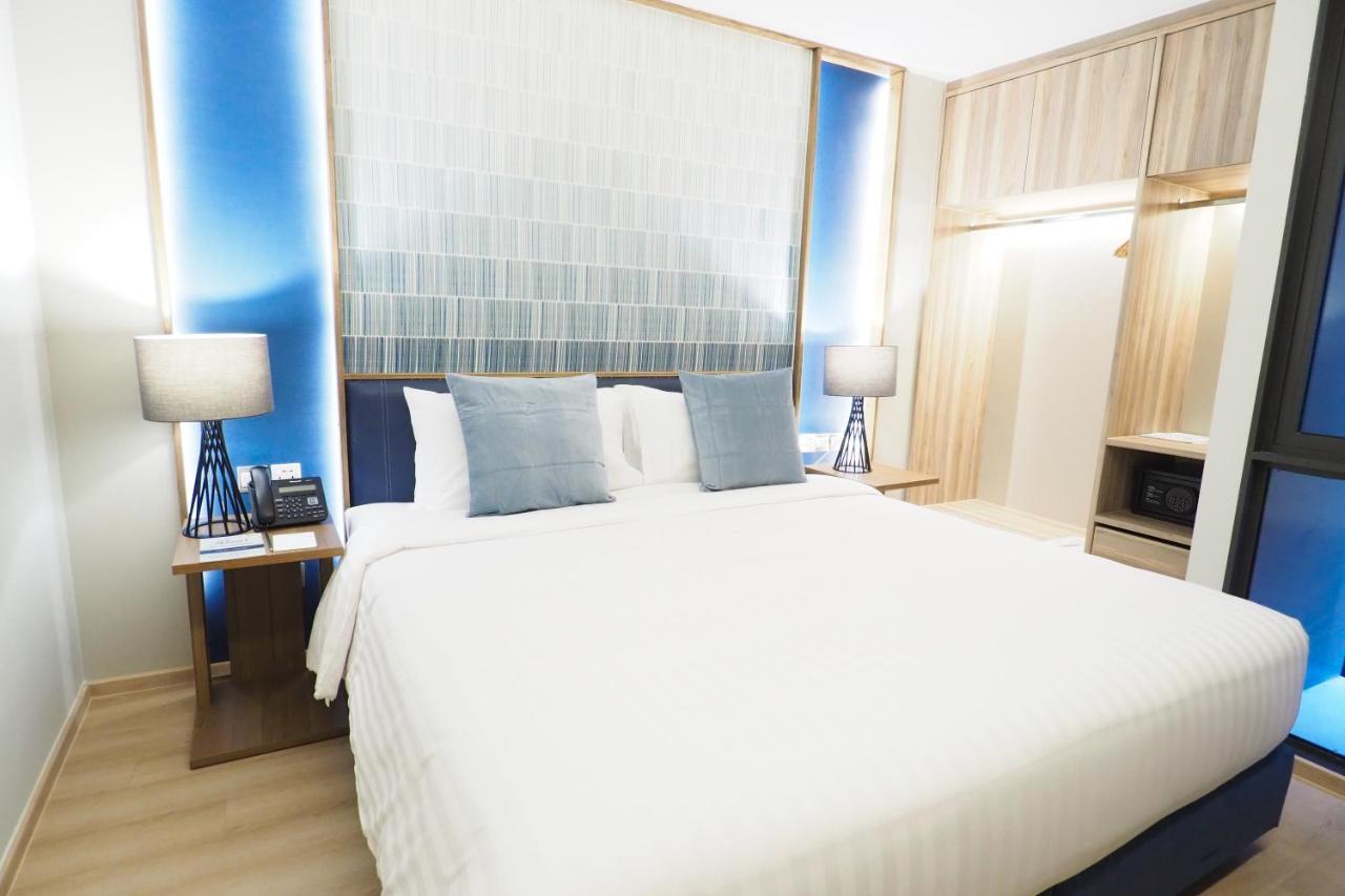 One-Bedroom Executive