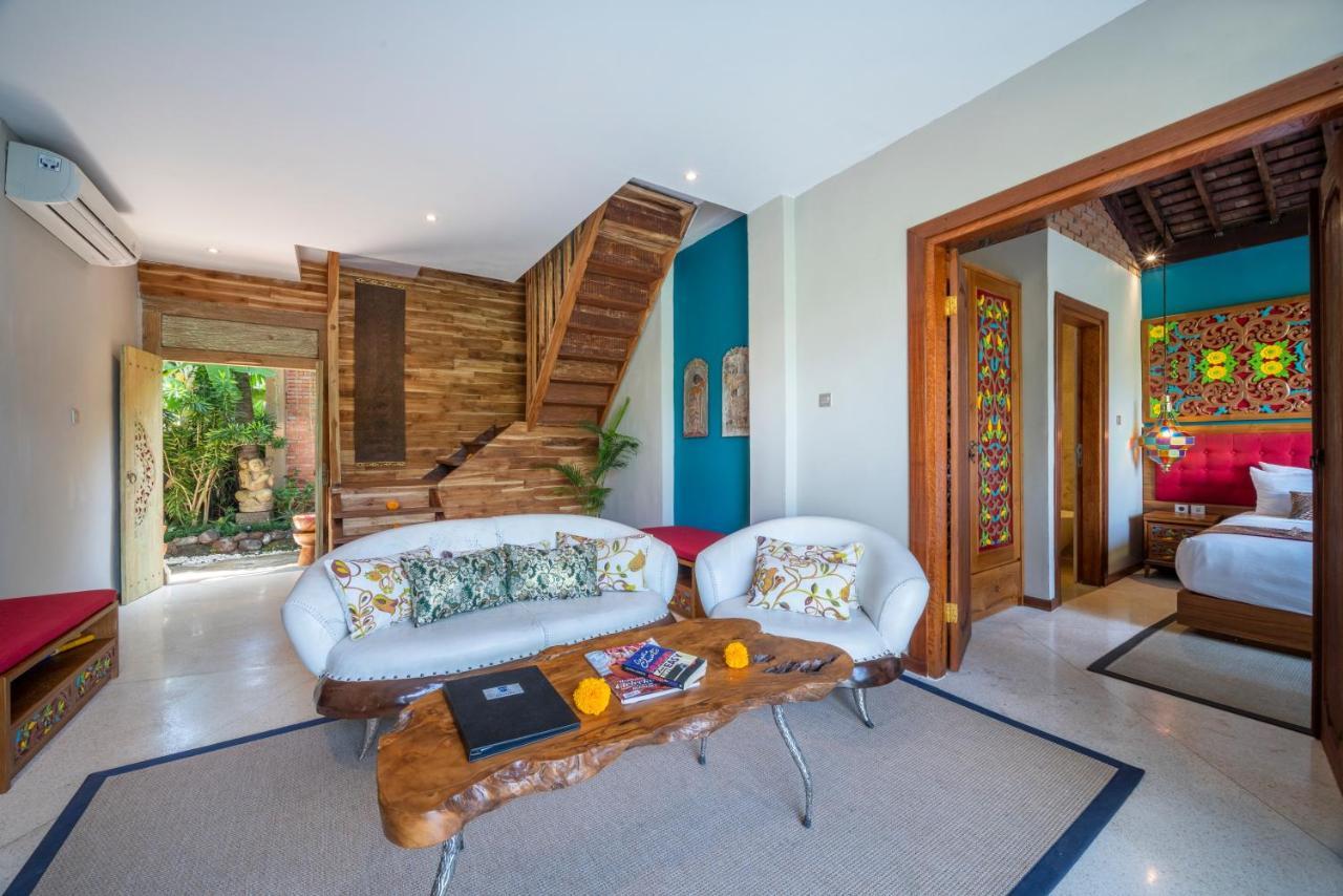 Ethnic Three-Bedroom Villa Pool