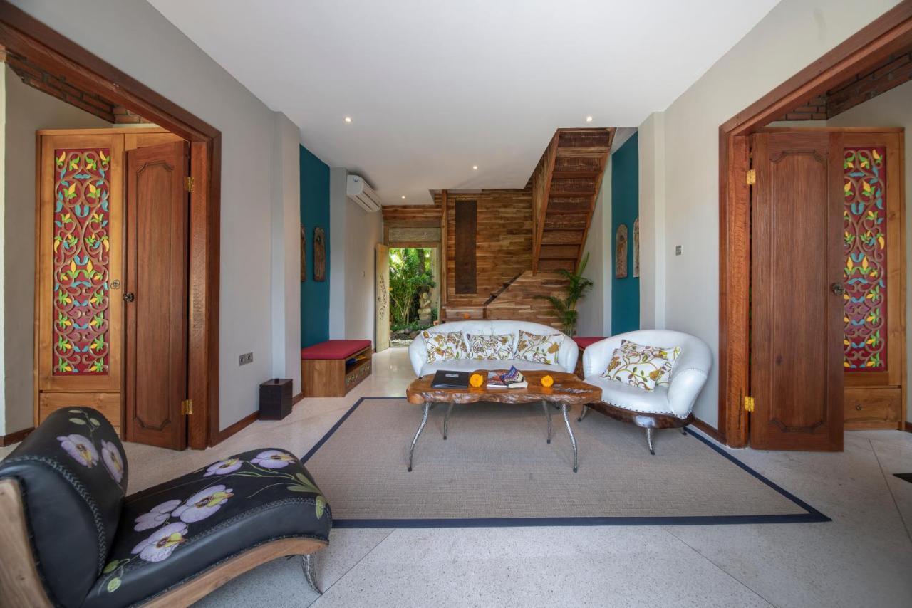 Ethnic Three-Bedroom Villa Pool