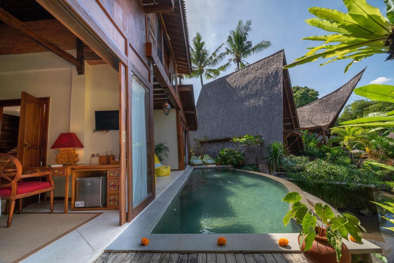 Ethnic Three-Bedroom Villa Pool