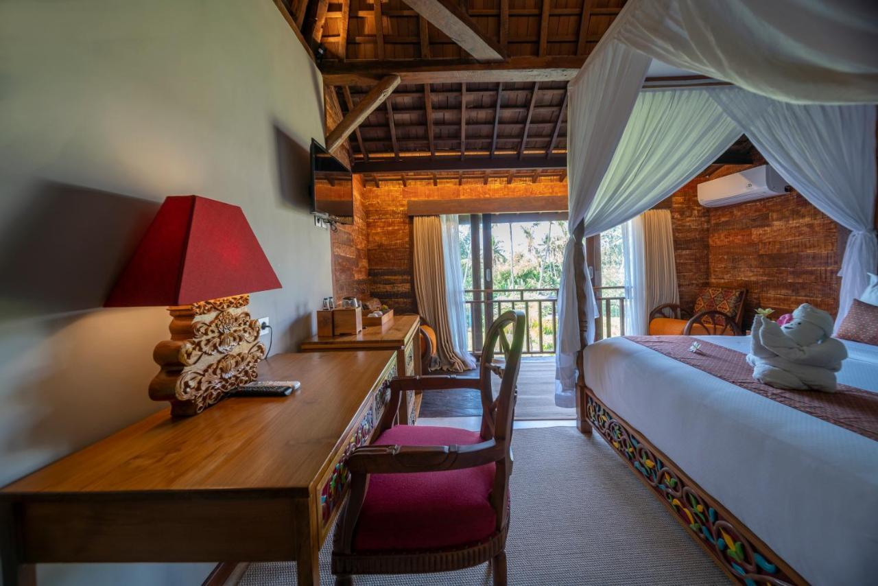 Ethnic Three-Bedroom Villa Pool