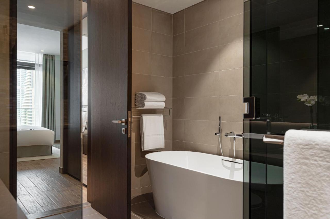 Premium One Bedroom Suite Balcony & Marina View,1020299623:JPEG