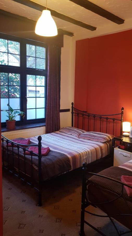 Driepersoonskamer met Badkamer