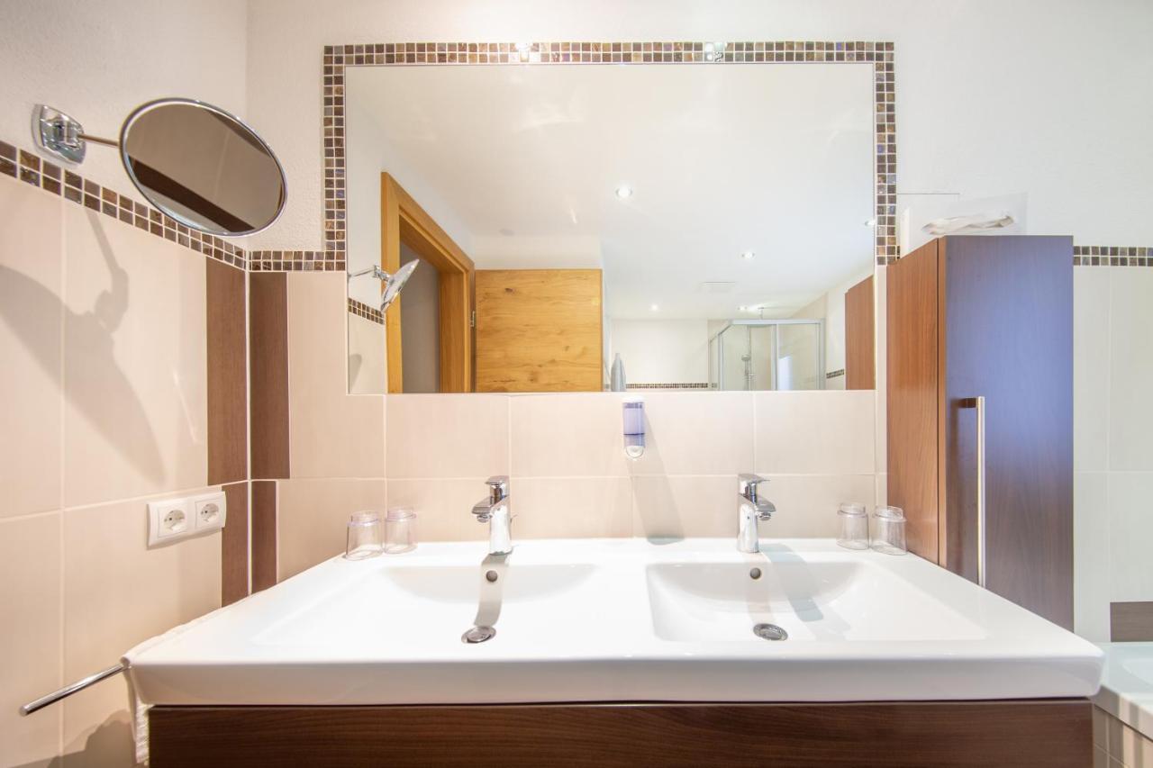 Three-Bedroom Apartment Terrace