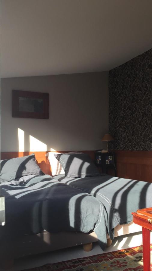 Kleine Tweepersoonskamer met 2 Aparte Bedden