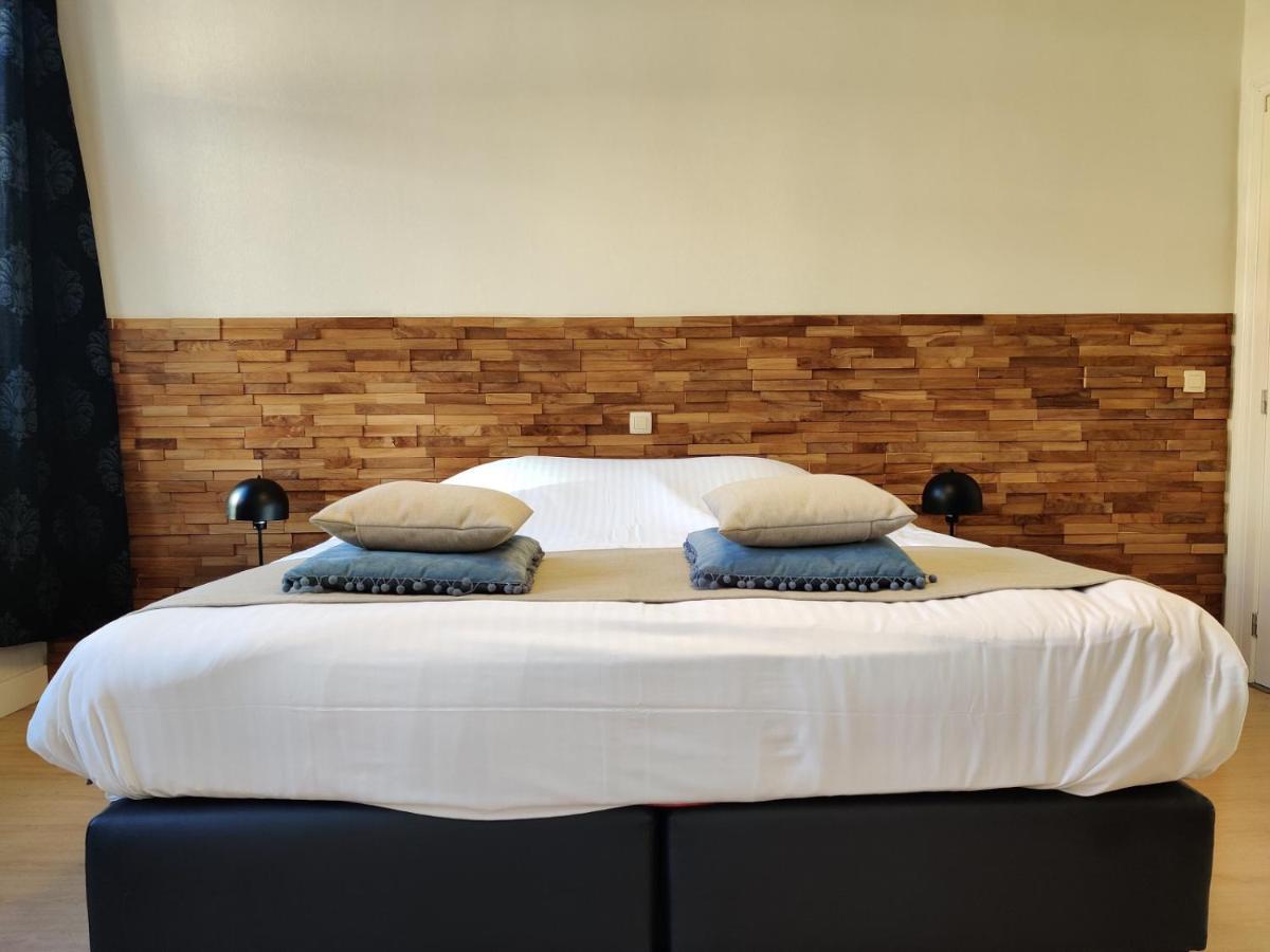 Double Room,1344603137:JPEG