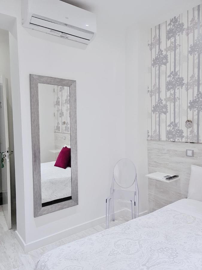 Single Room Exterior
