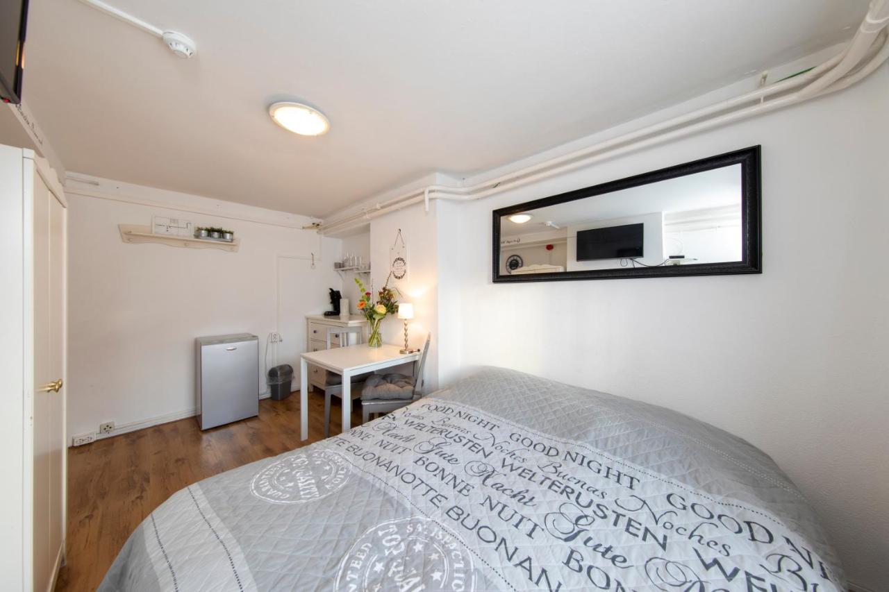 Tweepersoonskamer met een Eigen Externe Badkamer