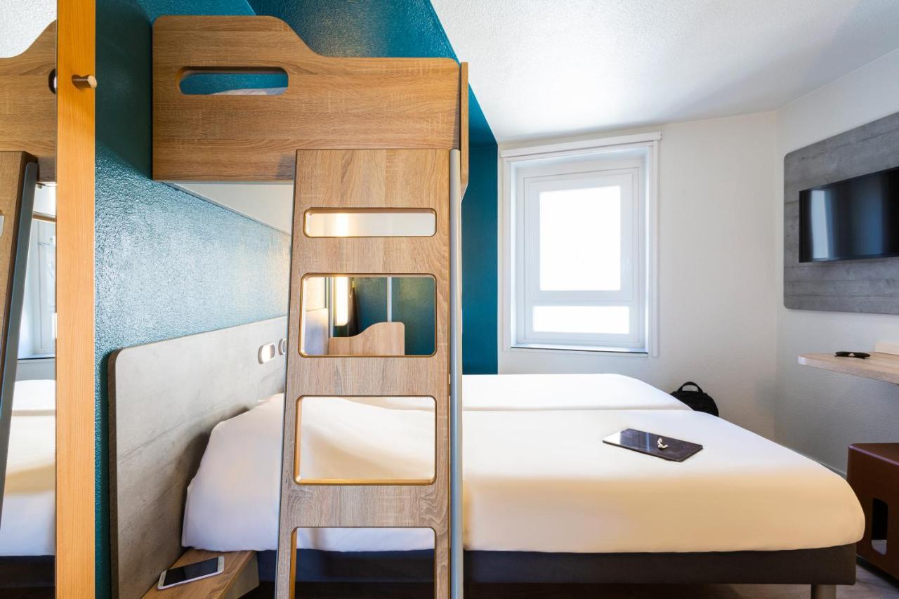 Triple Room with Two Single Beds and One Bunk Bed