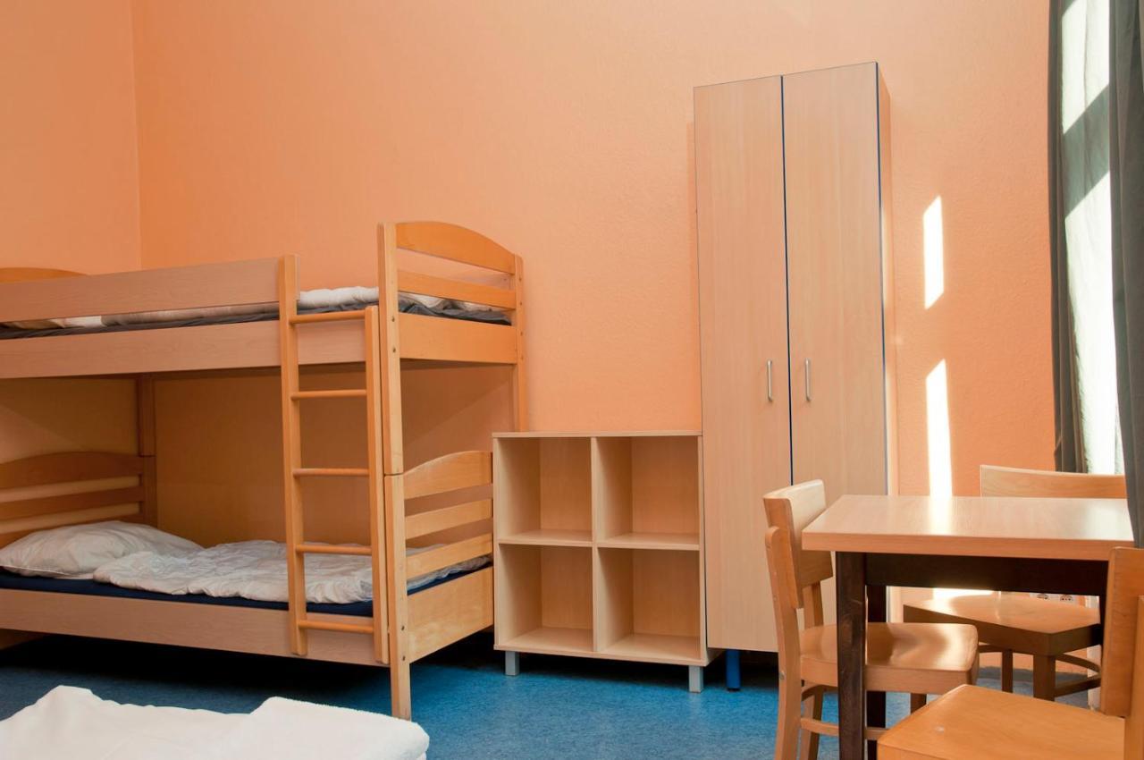 Driepersoonskamer met Eigen Badkamer