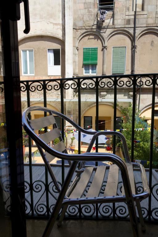 Tweepersoonskamer met 2 Aparte Bedden en Balkon