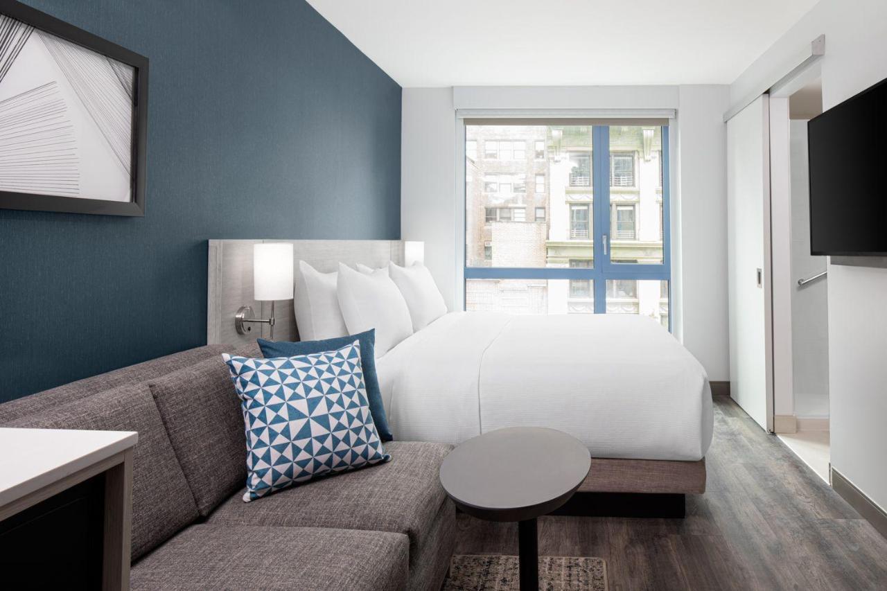 Kamer met Kingsize Bed en Slaapbank
