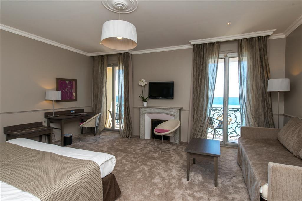 Deluxe Tweepersoonskamer met 1 of 2 Bedden en Uitzicht op Zee