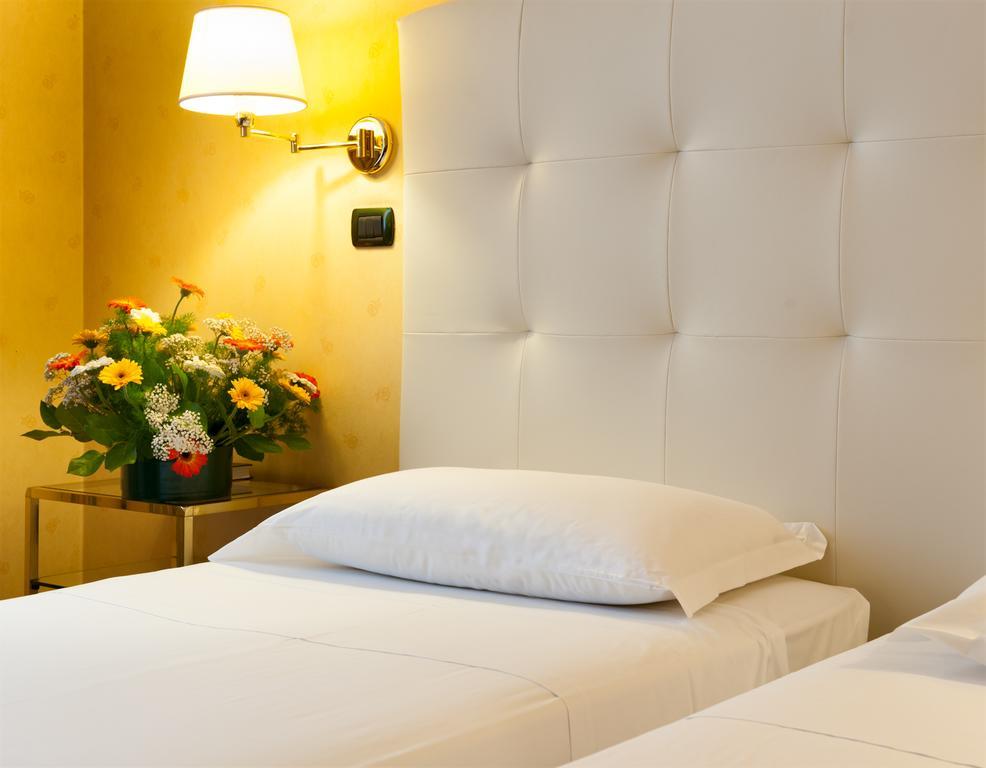 Tweepersoonskamer met 2 Aparte Bedden