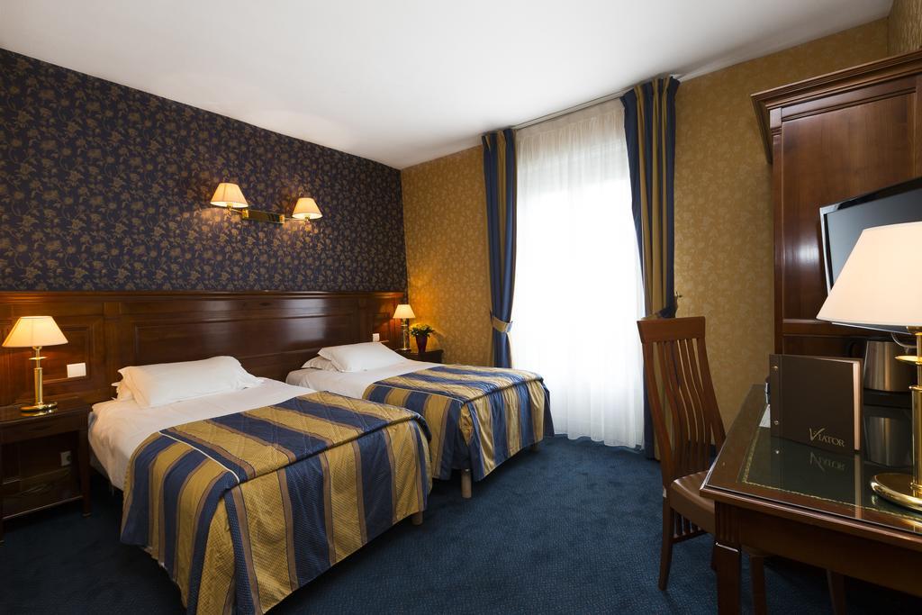 Tweepersoonskamer met 2 Aparte Bedden