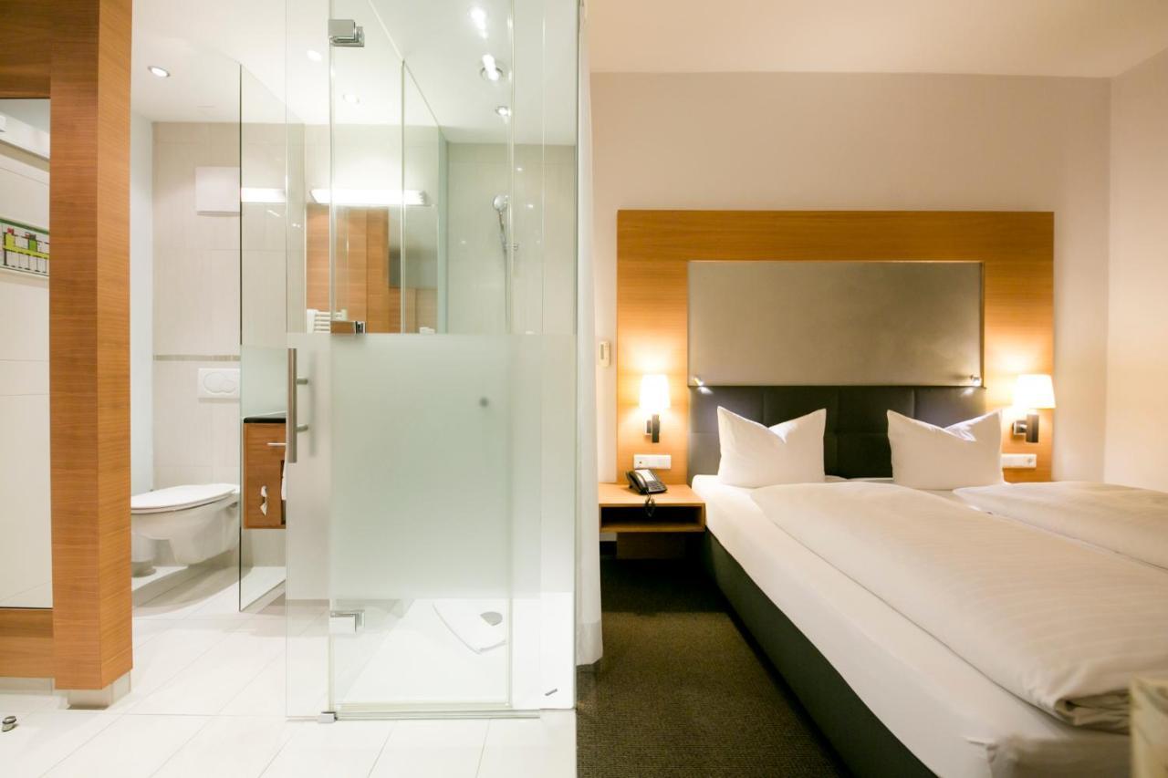 Economy Glass Bathroom Room