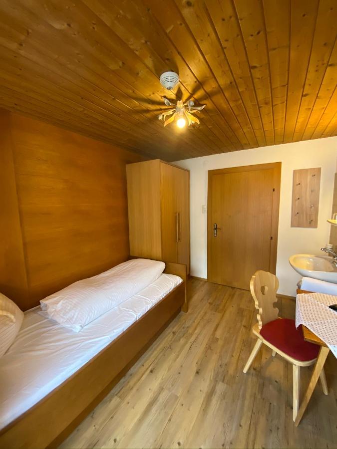 Single Room Private External Bathroom