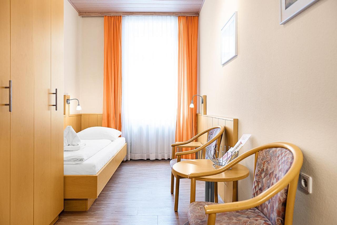 Eenpersoonskamer met Gedeelde Badkamer