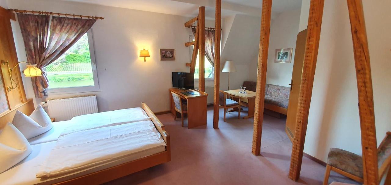 Classic Triple Room with River View