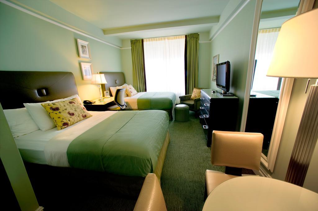 Deluxe Suite met 1 Slaapkamer en 2 Tweepersoonsbedden