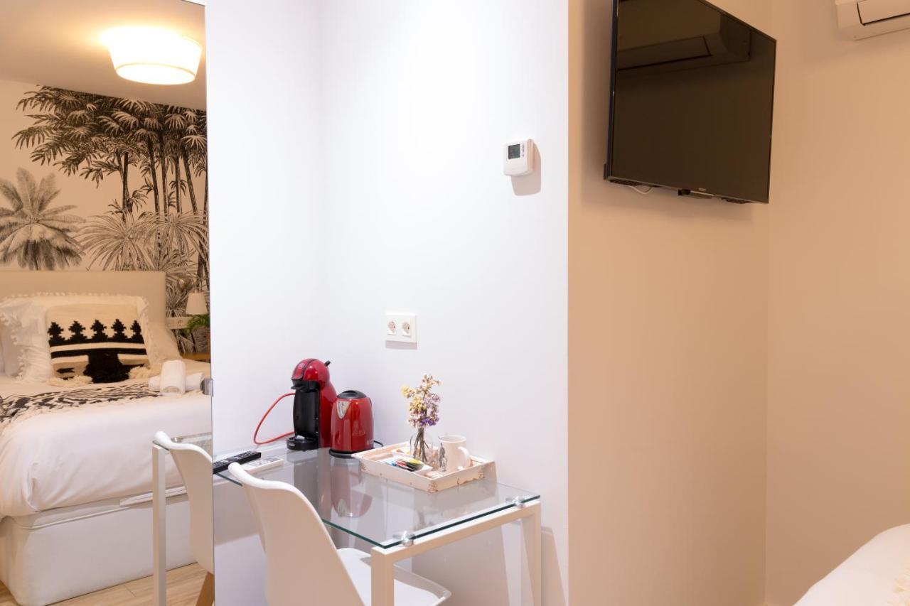 Single Room Private Bathroom