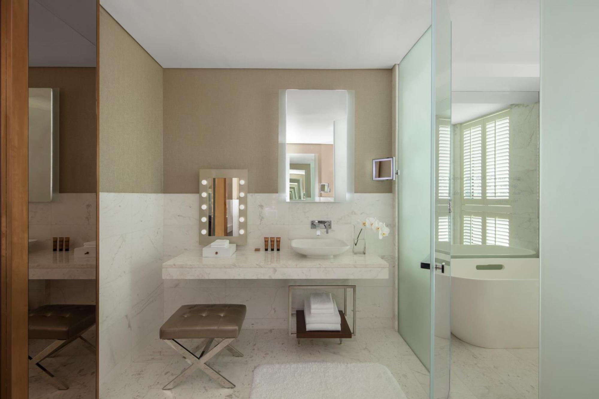 Premiere Suite