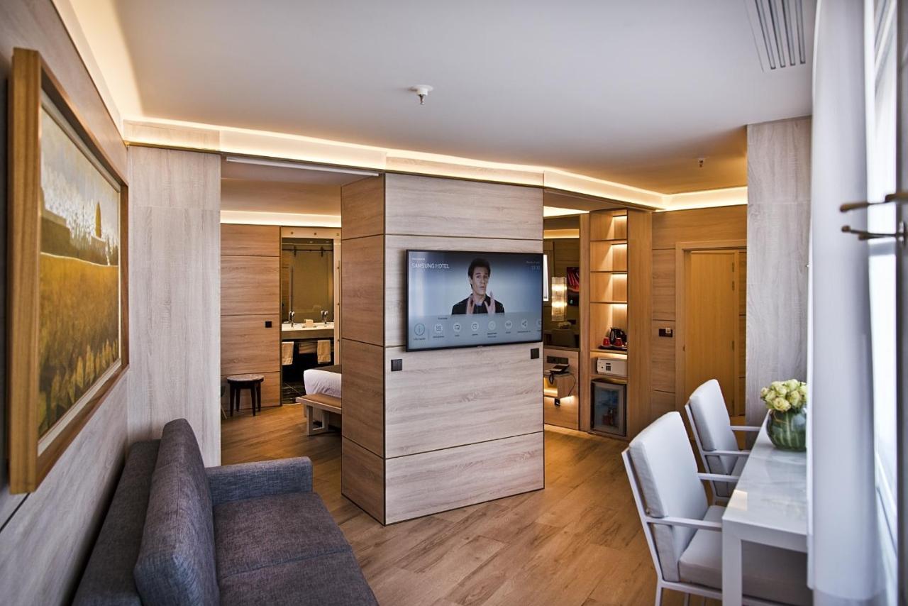 Penthouse Suite