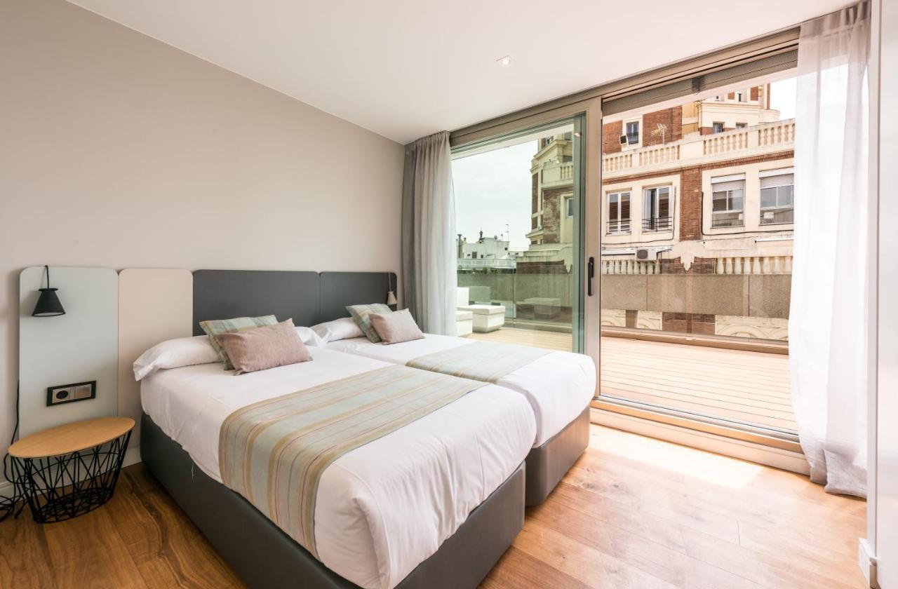 City-View 2 Bedroom Apartment terrace