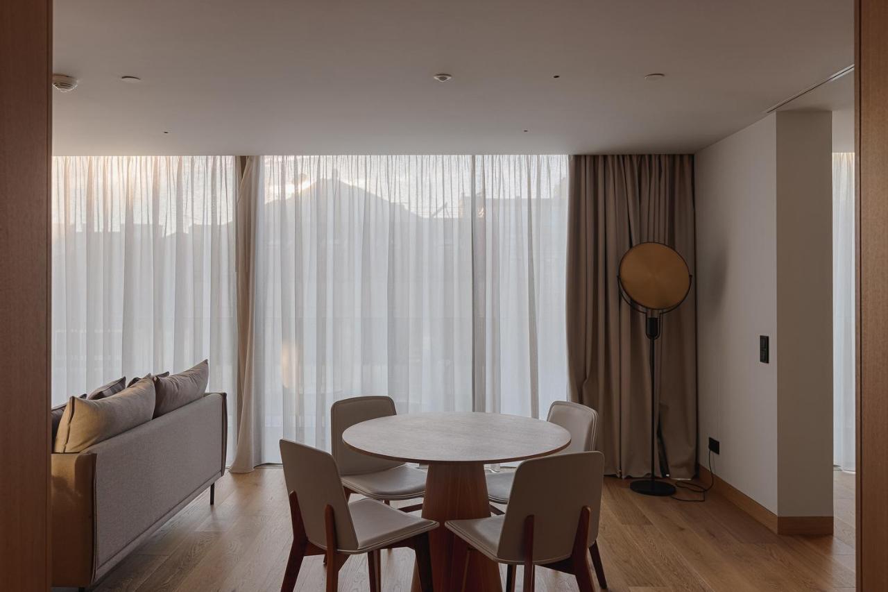 Master Suite met Uitzicht op de Stad