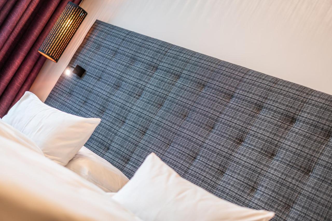 Double Room Mountain View