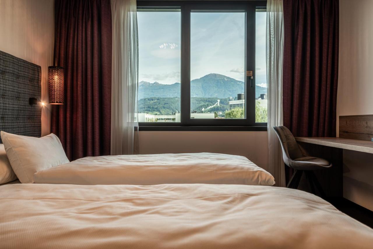 Double Room Mountain View