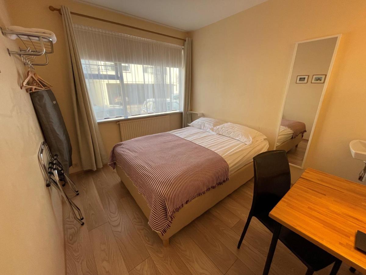 Basic Double Room