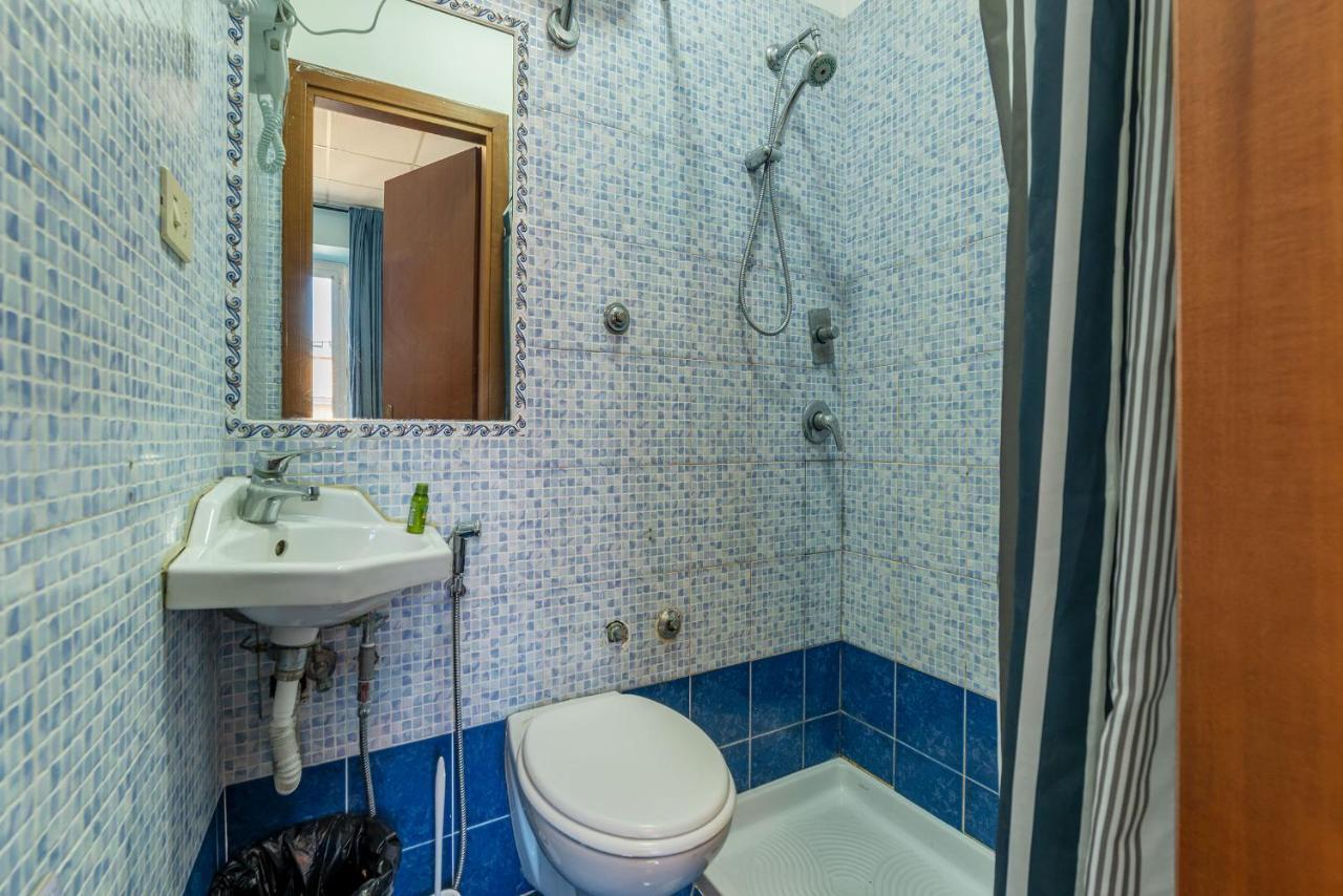 Eenpersoonskamer met Eigen Badkamer
