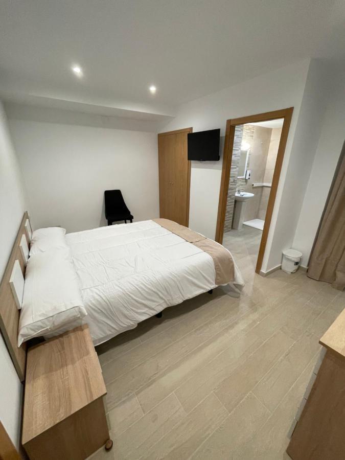 Single Room Private Bathroom