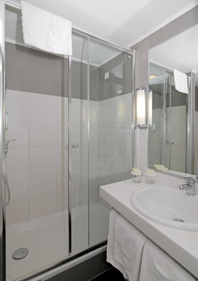 Double or Twin Room Transfer on Arrival,1540924969:JPEG