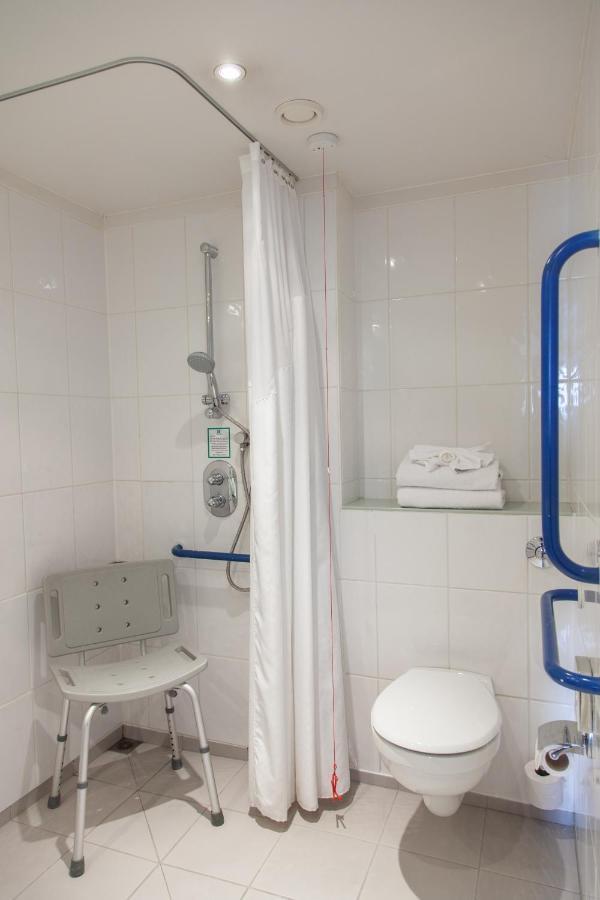 Standaard Kamer met Queensize Bed - Geschikt voor Gasten met een Lichamelijke Beperking