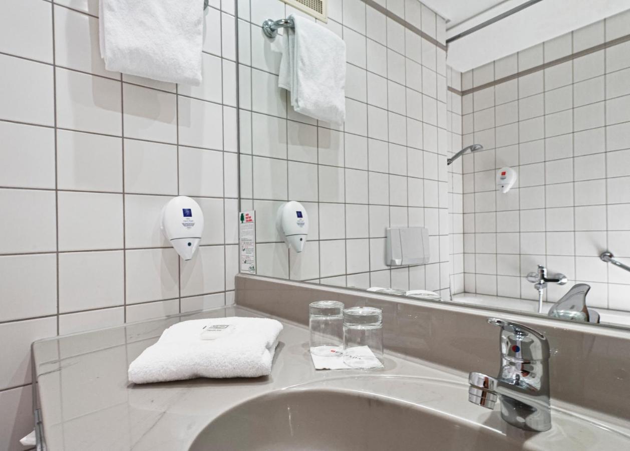 Tweepersoonskamer met 2 Aparte Bedden