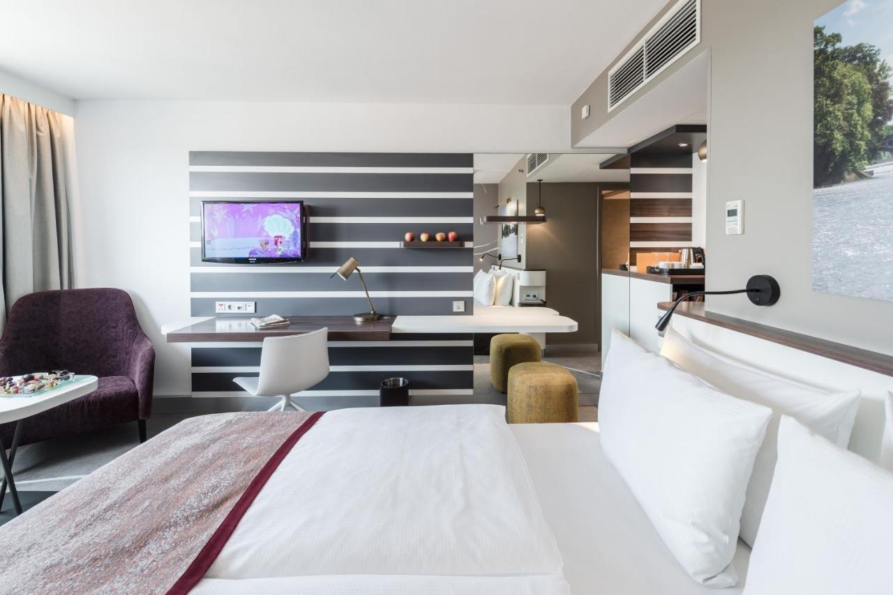 Premium Kamer met Queensize Bed en Uitzicht op de Stad