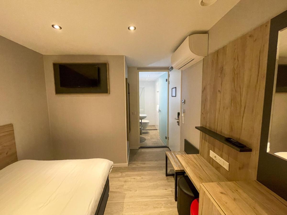 Budget tweepersoonskamer (met één bed of twee aparte bedden) zonder raam