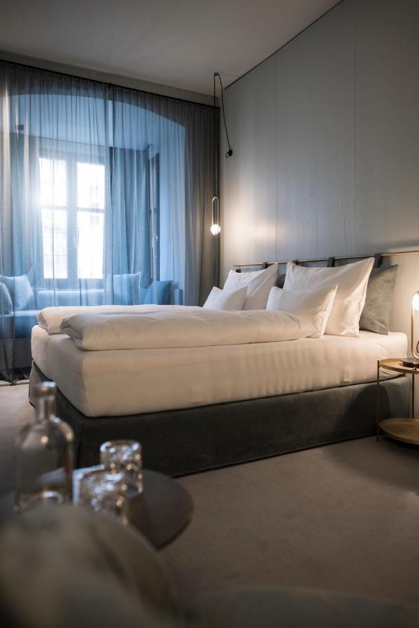 Medium Double Room Golden Roof View