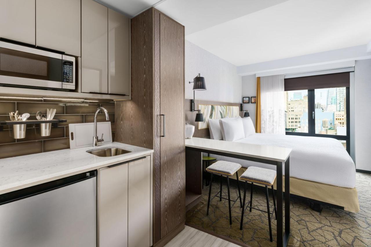 Studio met 1 Kingsize Bed, Minikeuken en Uitzicht op de Stad