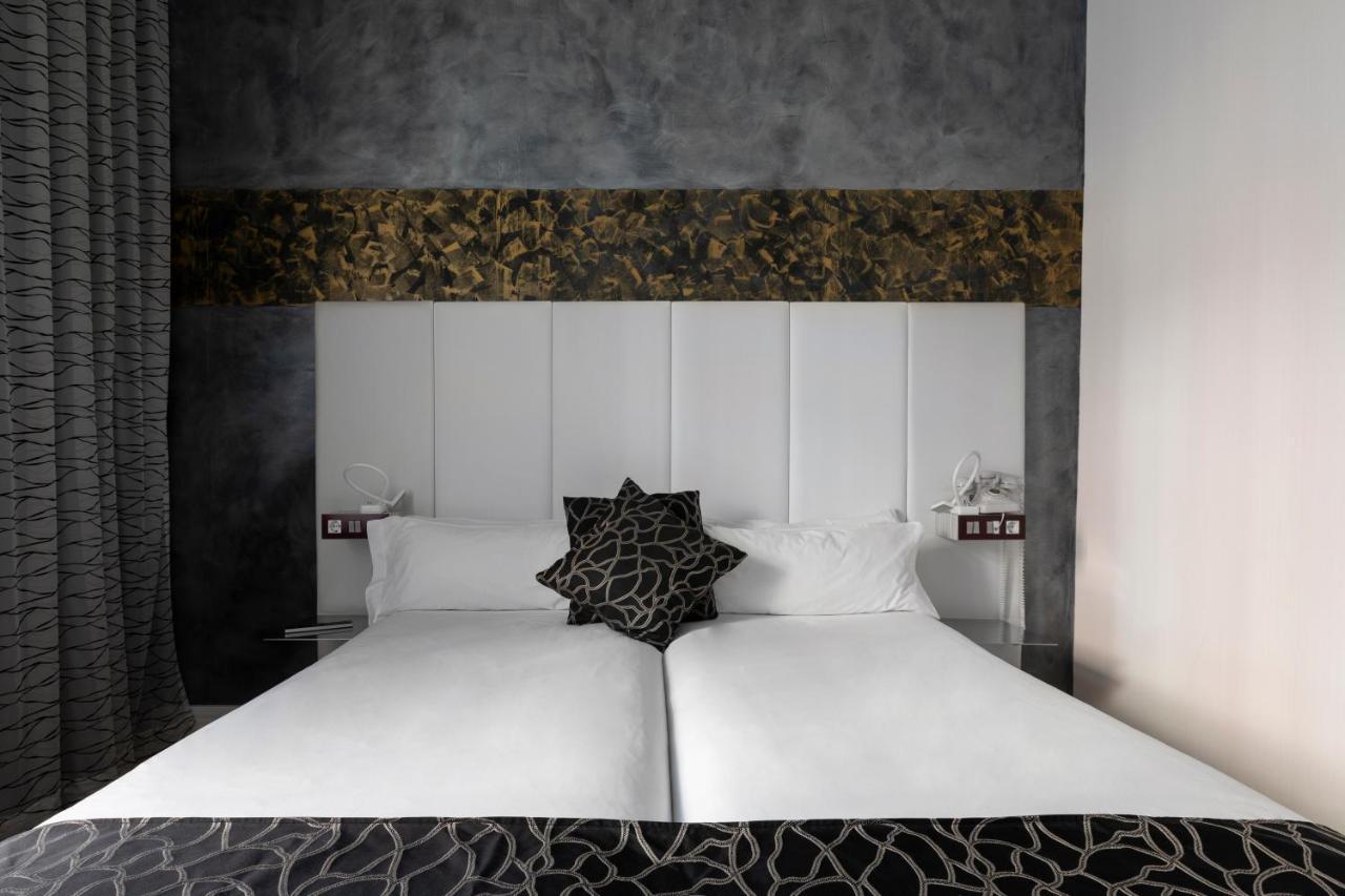 Double or Twin Room Park View