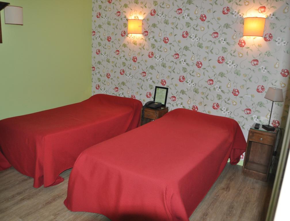 Tweepersoonskamer met 2 Aparte Bedden