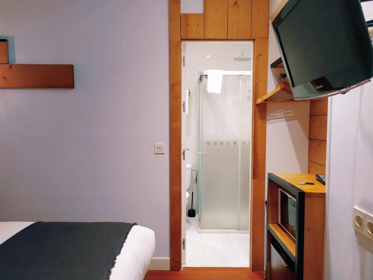 Budget Single Room