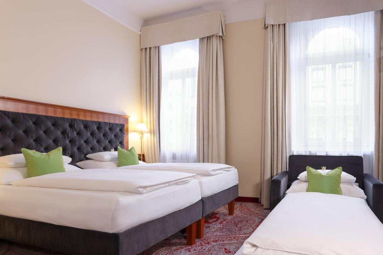 Classic Tweepersoonskamer (1 tweepersoonsbed of 2 eenpersoonsbedden) met extra bed